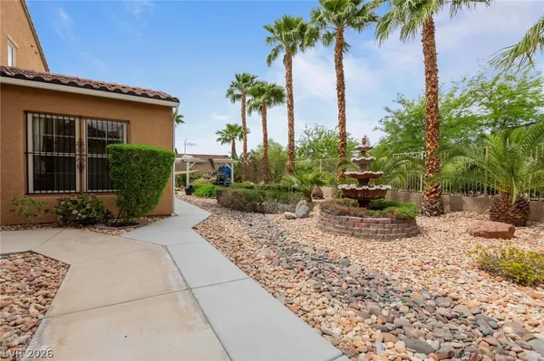 $3,800 | 7583 Cactus Peak Court, Las Vegas, NV 89113