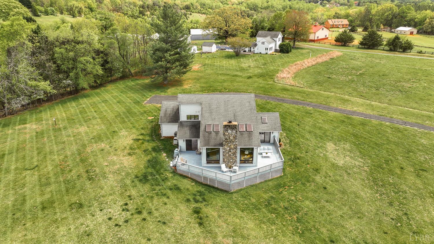 3453 Roaring Run Road Goode, VA 24556 - Photo 14 of 93