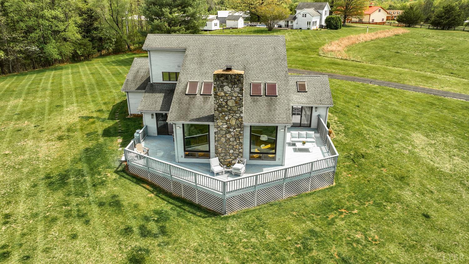 3453 Roaring Run Road Goode, VA 24556 - Photo 17 of 93