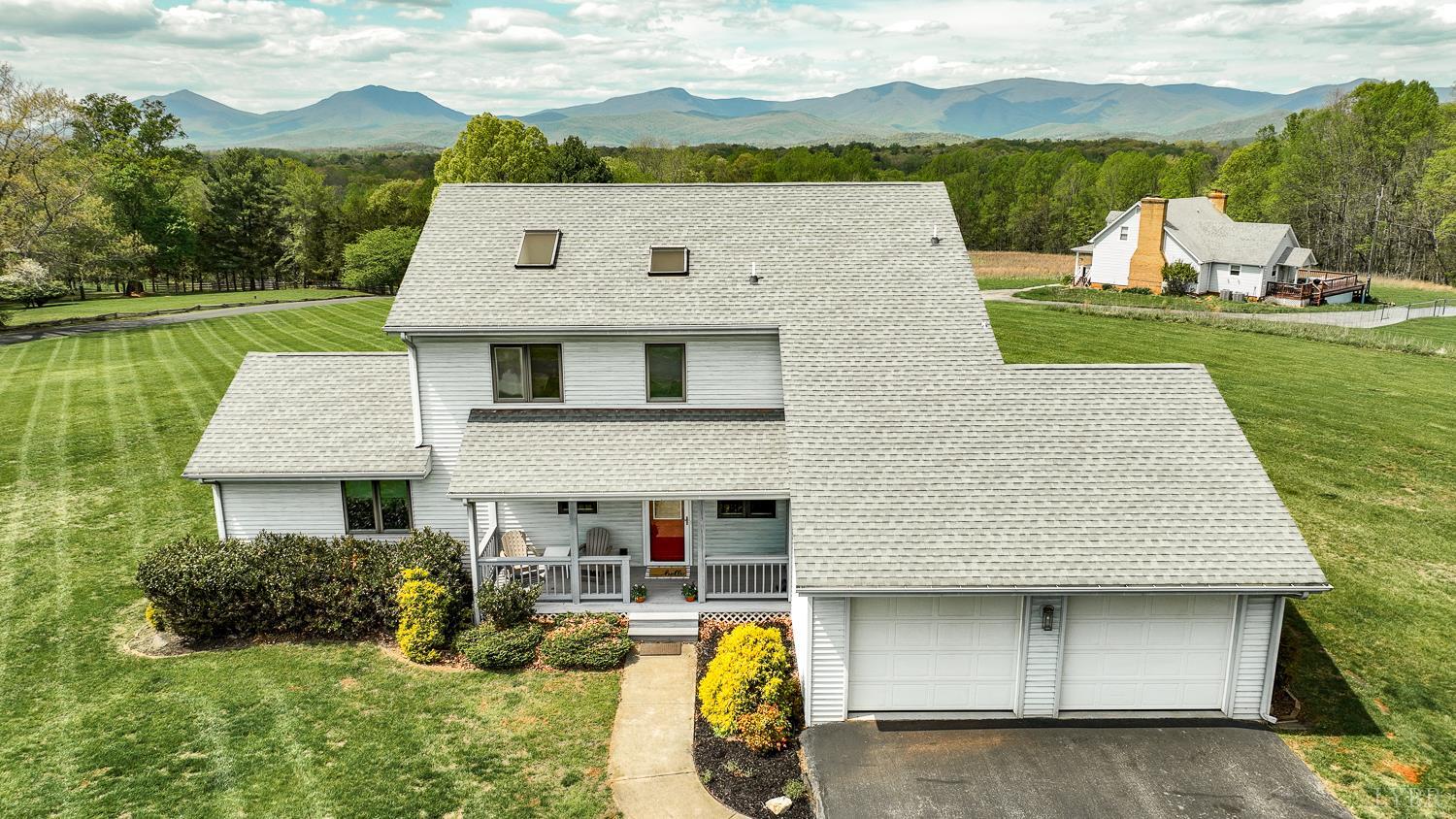 3453 Roaring Run Road Goode, VA 24556 - Photo 2 of 93