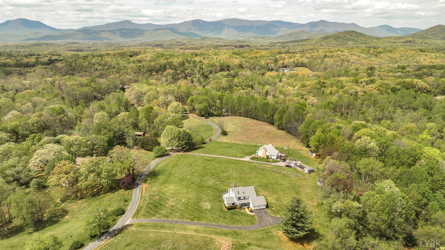 3453 Roaring Run Road Goode, VA 24556 - Photo 28 of 93