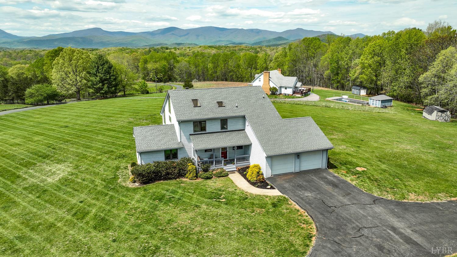 3453 Roaring Run Road Goode, VA 24556 - Photo 4 of 93