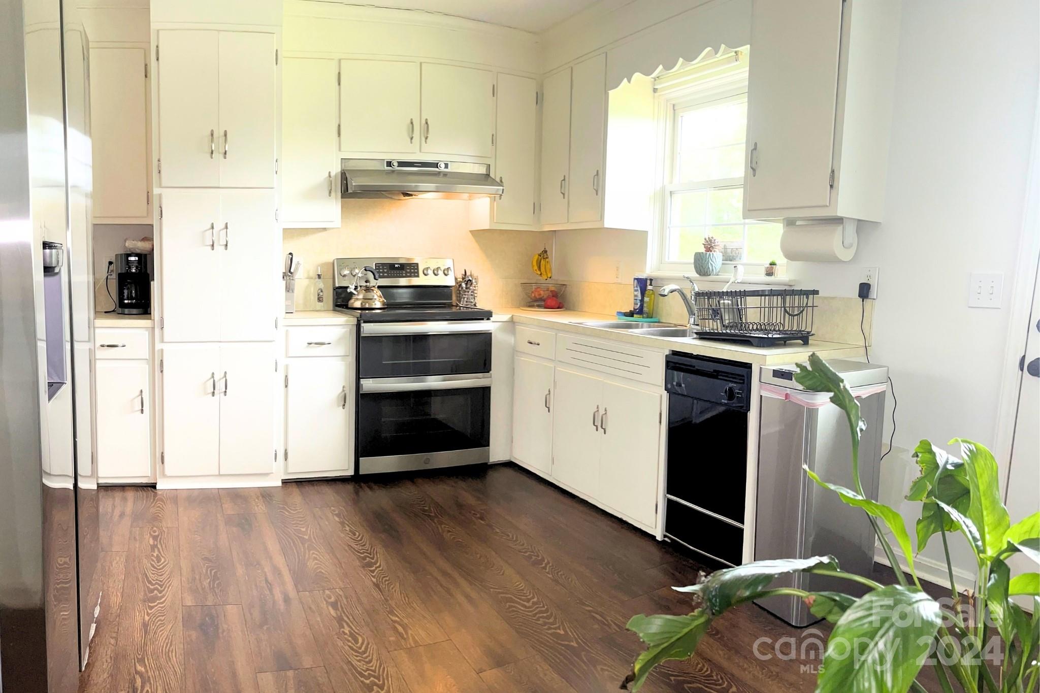 3131 Clarks Chapel Road Lenoir, NC 28645 - Photo 14 of 27 Gallery Image 14