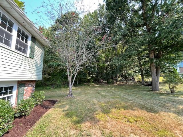 105 Walney Road Butler, PA 16002 - Photo 5 of 40 Front yard