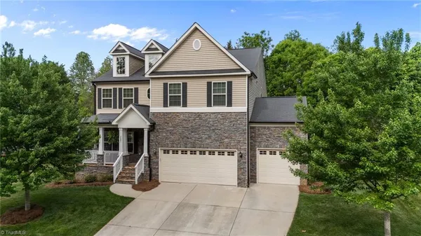 $475,000 | 2681 Splitbrooke Drive, High Point, NC 27265