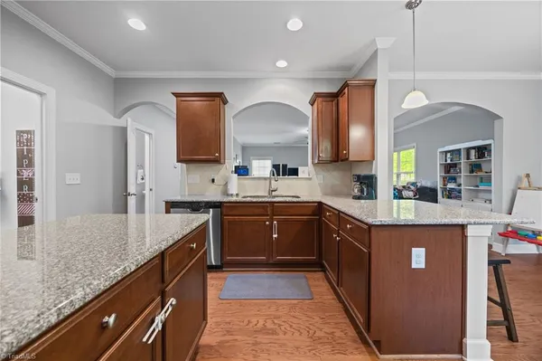 $475,000 | 2681 Splitbrooke Drive, High Point, NC 27265