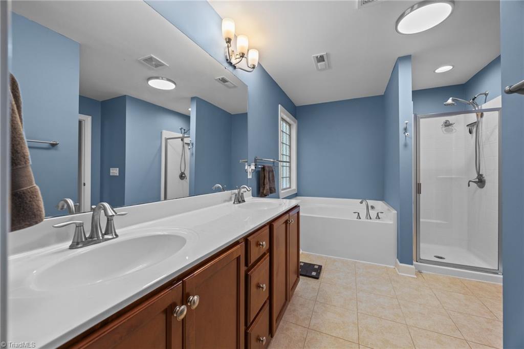 2681 Splitbrooke Drive High Point, NC 27265 - Photo 23 of 49