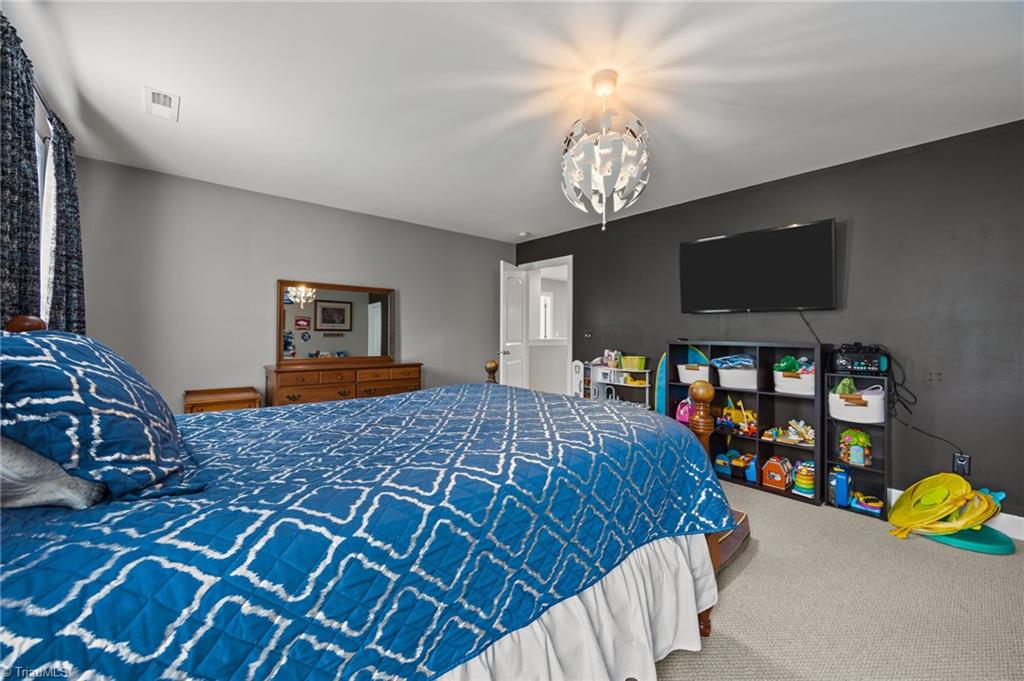 2681 Splitbrooke Drive High Point, NC 27265 - Photo 27 of 49