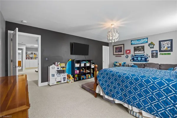 $475,000 | 2681 Splitbrooke Drive, High Point, NC 27265