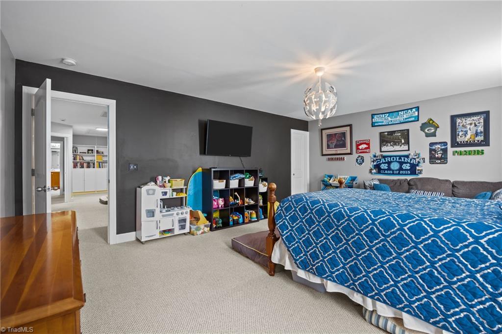 2681 Splitbrooke Drive High Point, NC 27265 - Photo 29 of 49