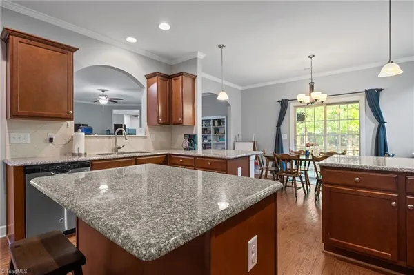 $475,000 | 2681 Splitbrooke Drive, High Point, NC 27265