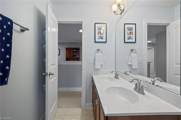 $475,000 | 2681 Splitbrooke Drive, High Point, NC 27265