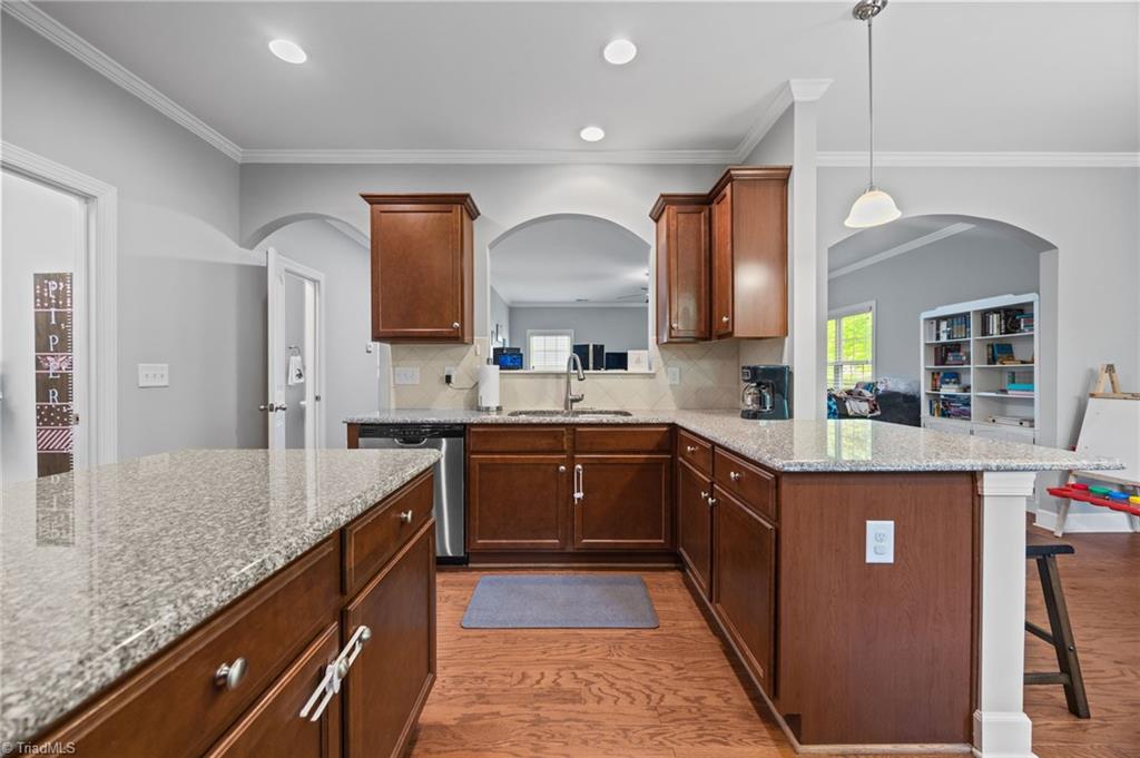 2681 Splitbrooke Drive High Point, NC 27265 - Photo 6 of 49