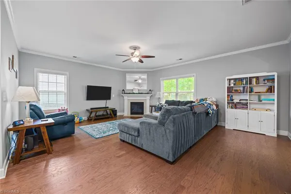 $475,000 | 2681 Splitbrooke Drive, High Point, NC 27265