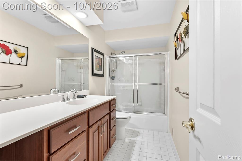 15744 Golfview Drive Riverview, MI 48193 - Photo 14 of 27 Gallery Image 14