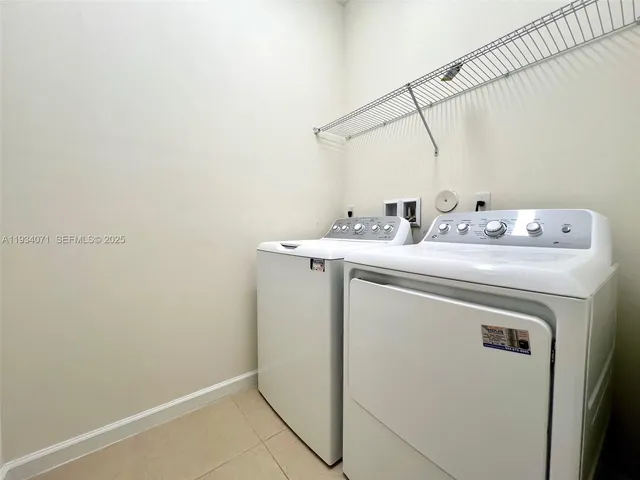 $3,800 | 12585 Northwest 32nd Manor, Sunrise, FL 33323