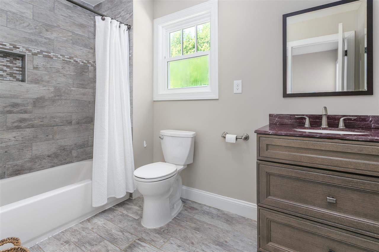 853 Cross Link Road Raleigh, NC 27610 - Photo 23 of 30 Hall Bath