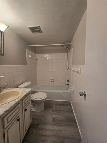 $1,000 | 729 Townside Road Southwest, Unit 29, Roanoke, VA 24014