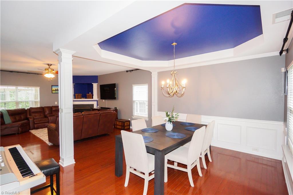 851 Jennifer Lane High Point, NC 27265 - Photo 3 of 28 Dining Room View 2 - blue is move NAVY than bright blue