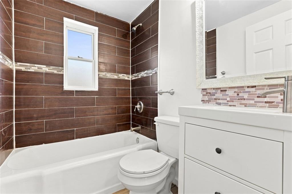 705 Greenlee Road Pittsburgh, PA 15227 - Photo 21 of 38 Gallery Image 21