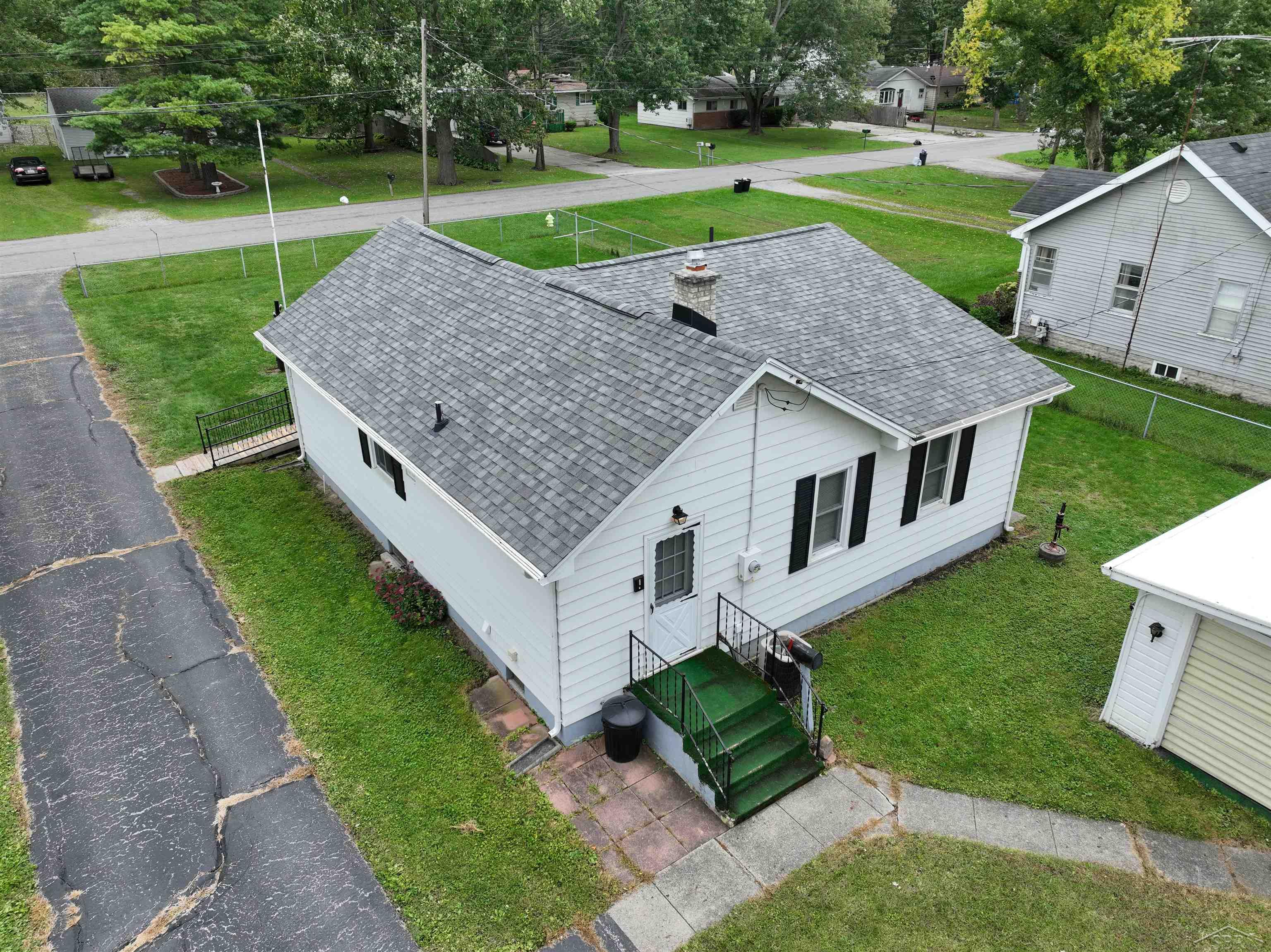 3764 Mack Road Saginaw, MI 48601 - Photo 33 of 35 50091574-32.JPG