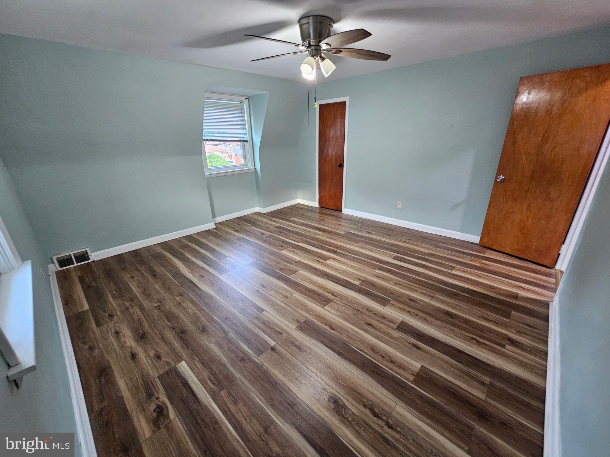 804 Marchman Road Philadelphia, PA 19115 - Photo 11 of 22