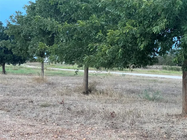 $79,999 | 3 Horseshoe Drive, Gonzales, TX 78629