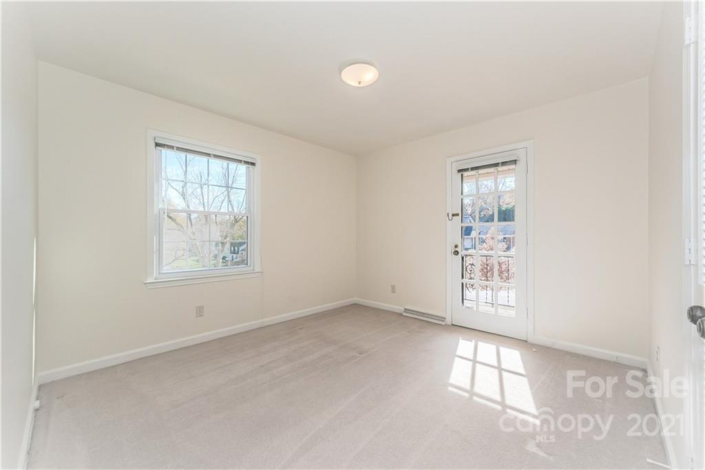 3809 Riverbend Road Charlotte, NC 28210 - Photo 18 of 31 Gallery Image 18