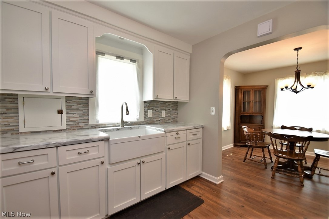 1651 Harwich Road Cleveland, OH 44124 - Photo 13 of 33