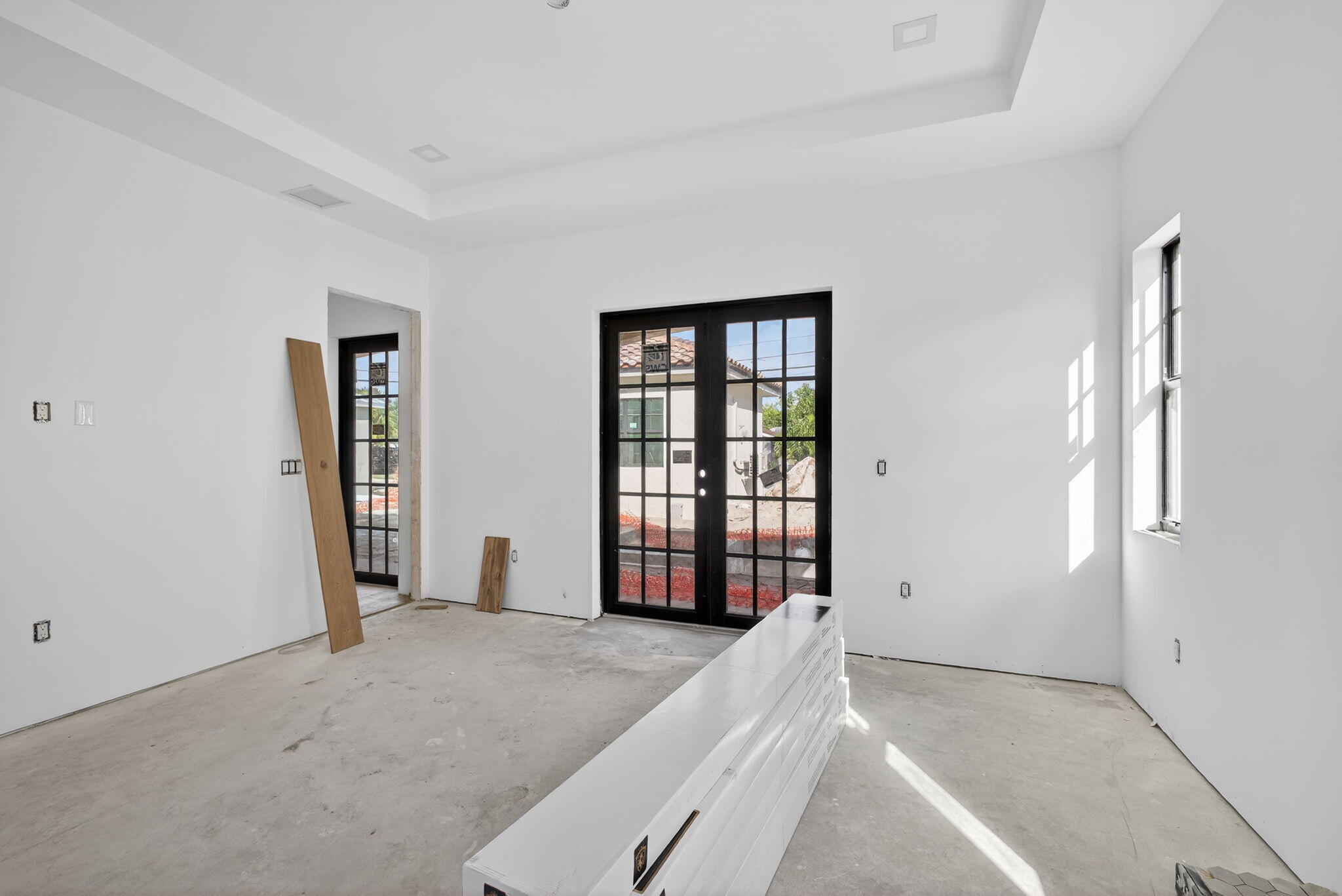 1013 Ardmore Road West Palm Beach, FL 33401 - Photo 17 of 35 an empty room with windows