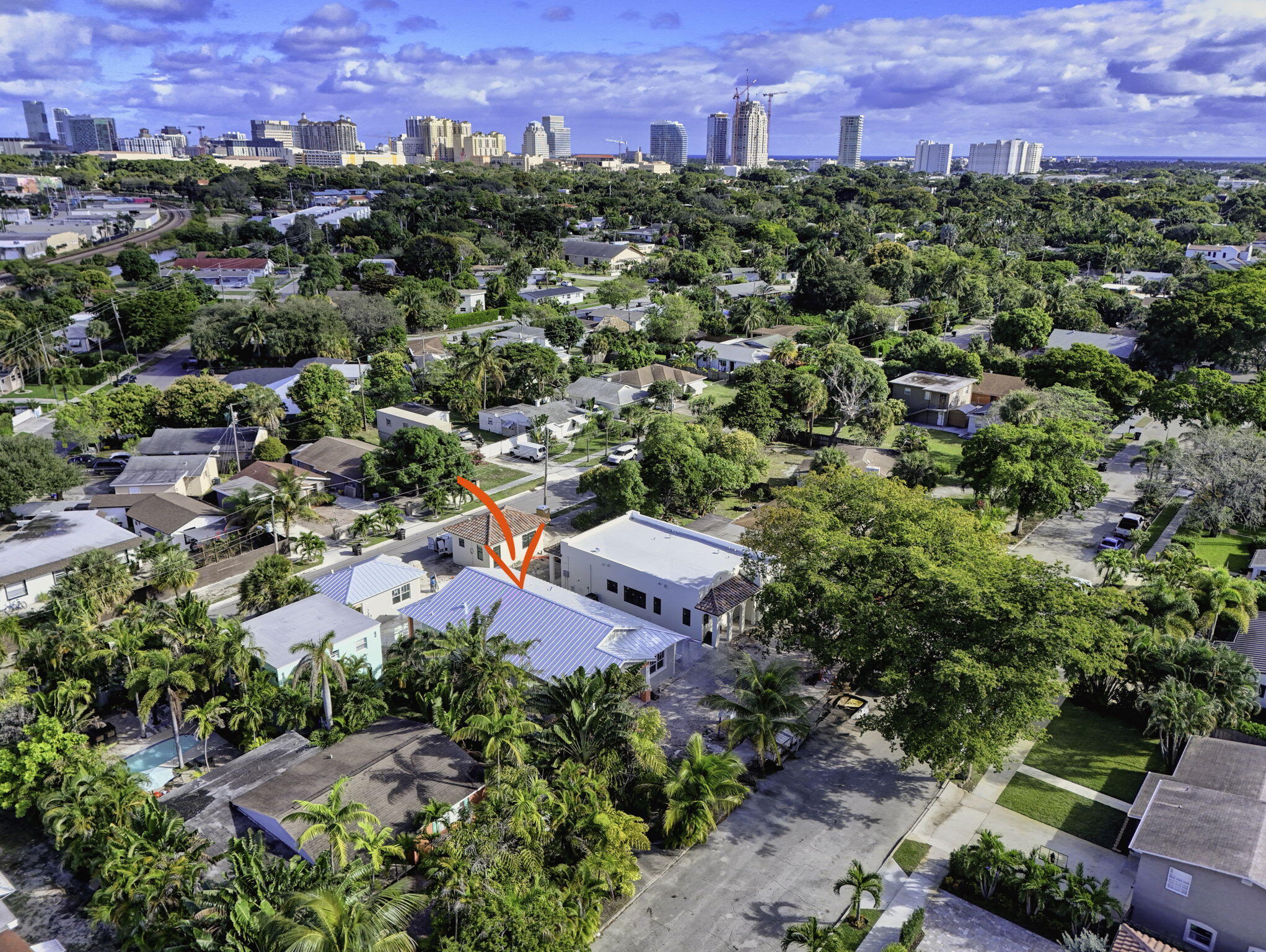 1013 Ardmore Road West Palm Beach, FL 33401 - Photo 2 of 35 an aerial view of a houses with a yard