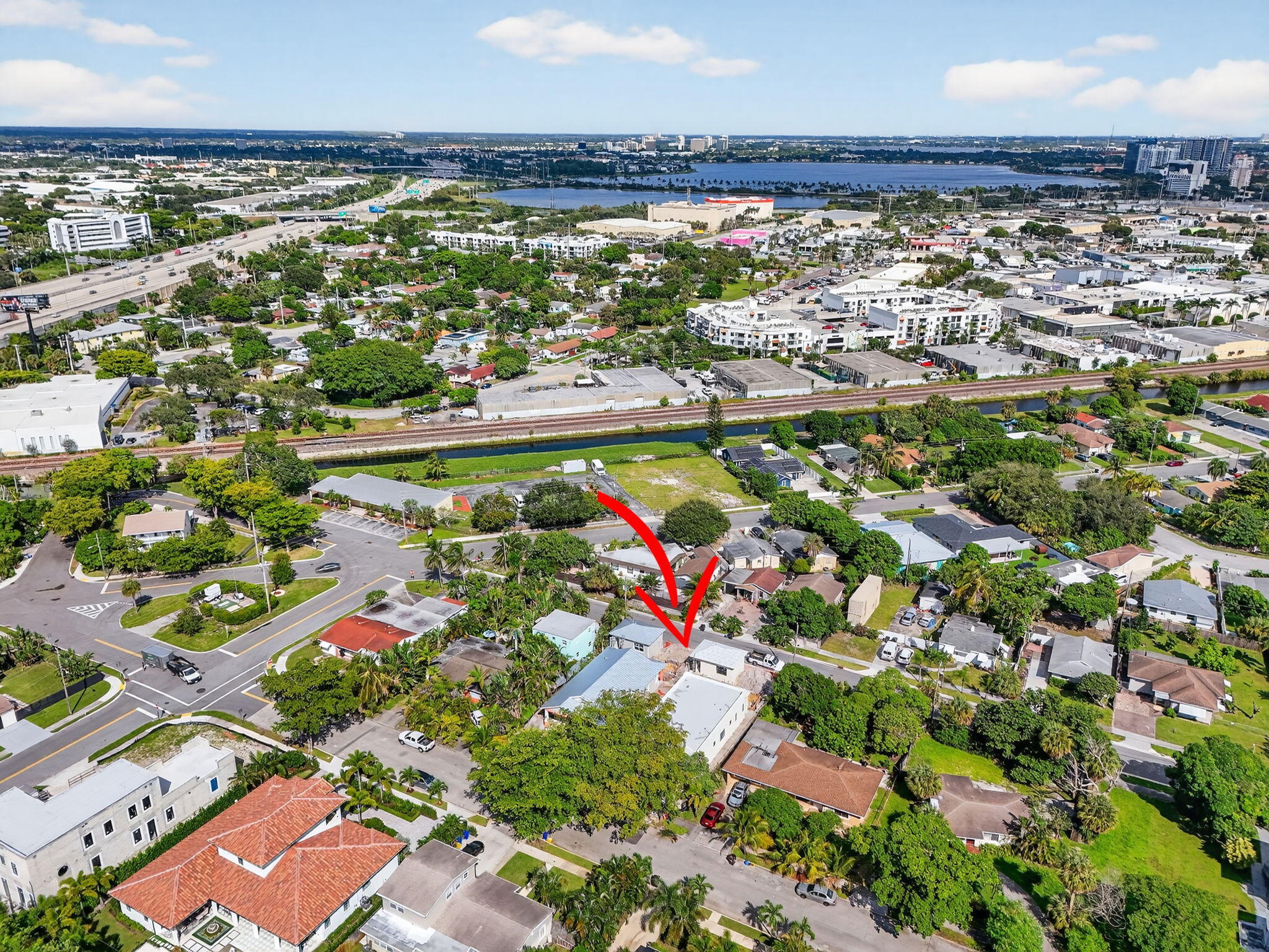 1013 Ardmore Road West Palm Beach, FL 33401 - Photo 7 of 35 an aerial view of residential houses with outdoor space and swimming pool