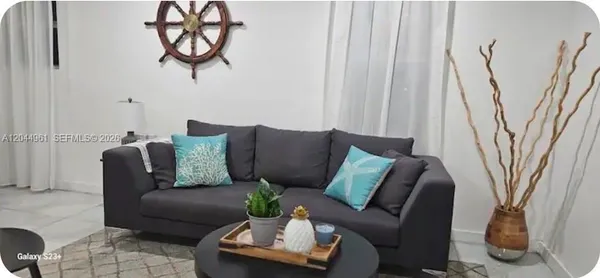 $2,500 | 144 Northwest 7th Avenue, Unit 1, Dania Beach, FL 33004