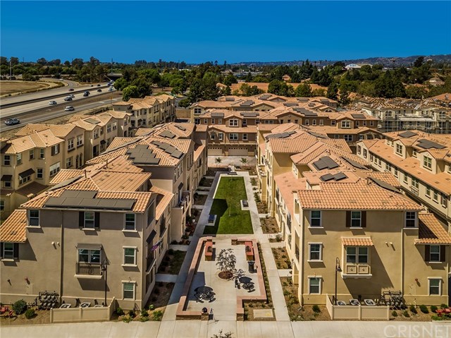 449 Pecana Street Camarillo, CA 93012 - Photo 2 of 24