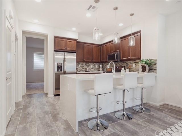 449 Pecana Street Camarillo, CA 93012 - Photo 4 of 24