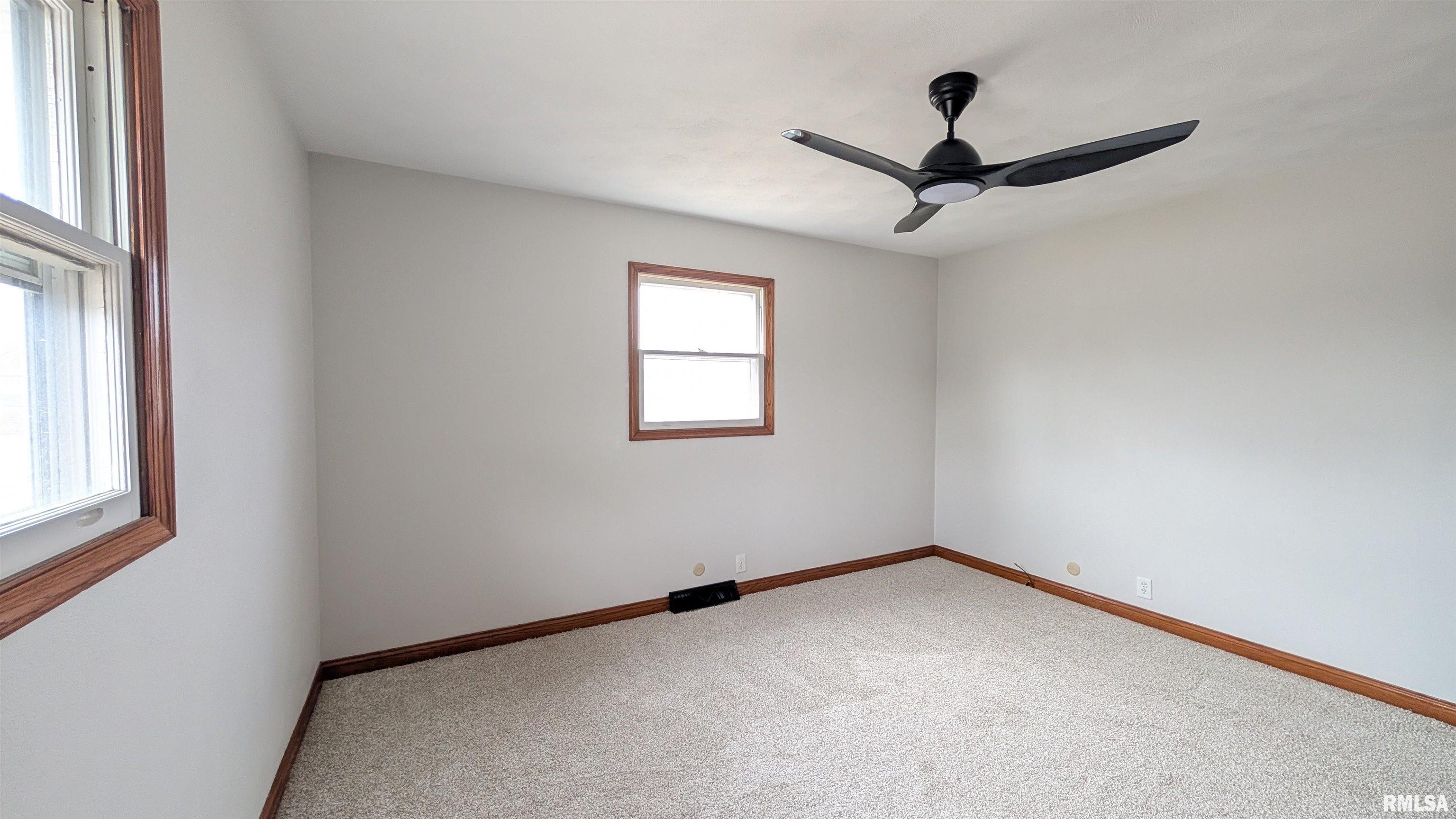 1267 East Locust Street Canton, IL 61520 - Photo 20 of 49