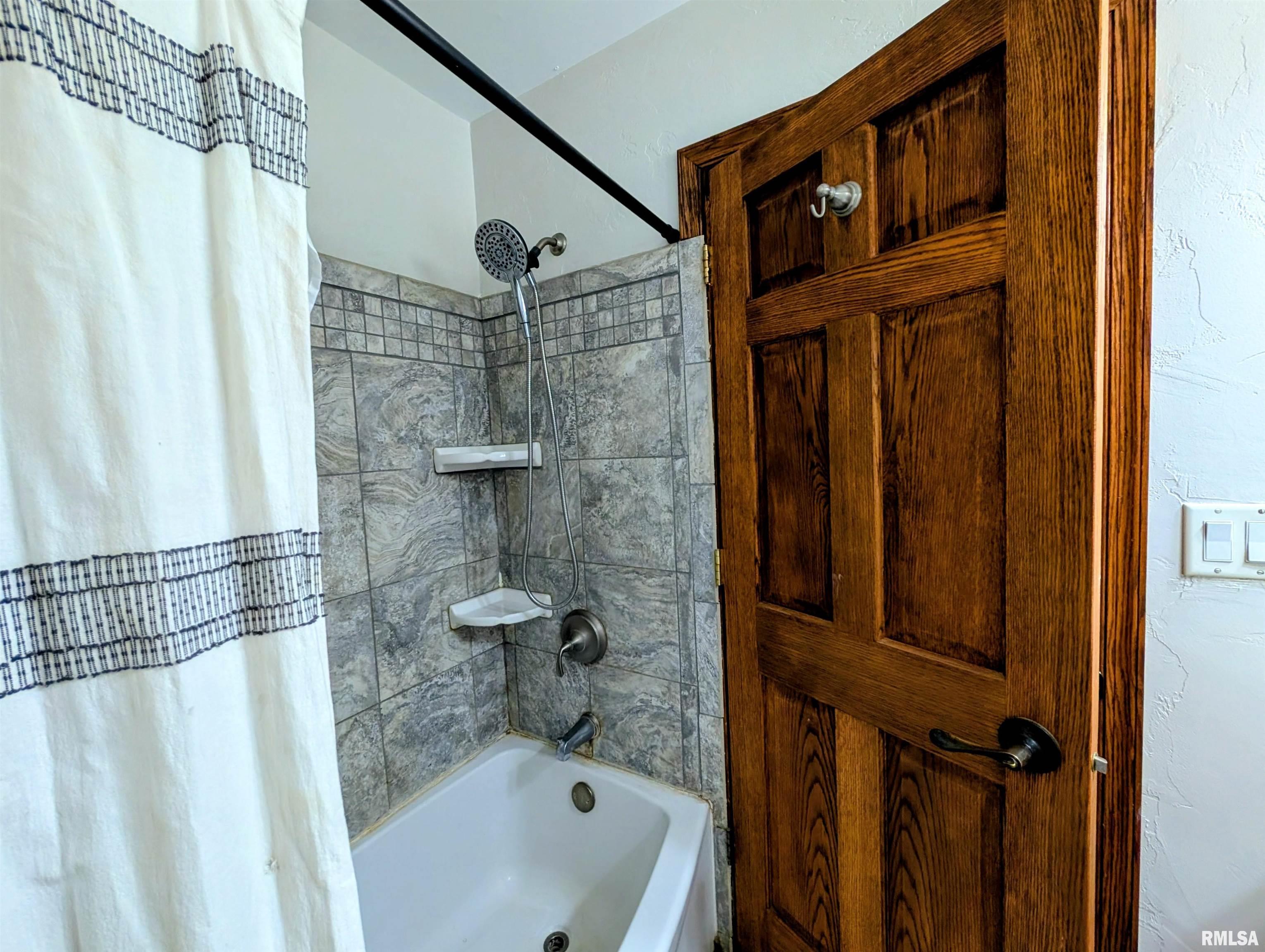 1267 East Locust Street Canton, IL 61520 - Photo 25 of 49