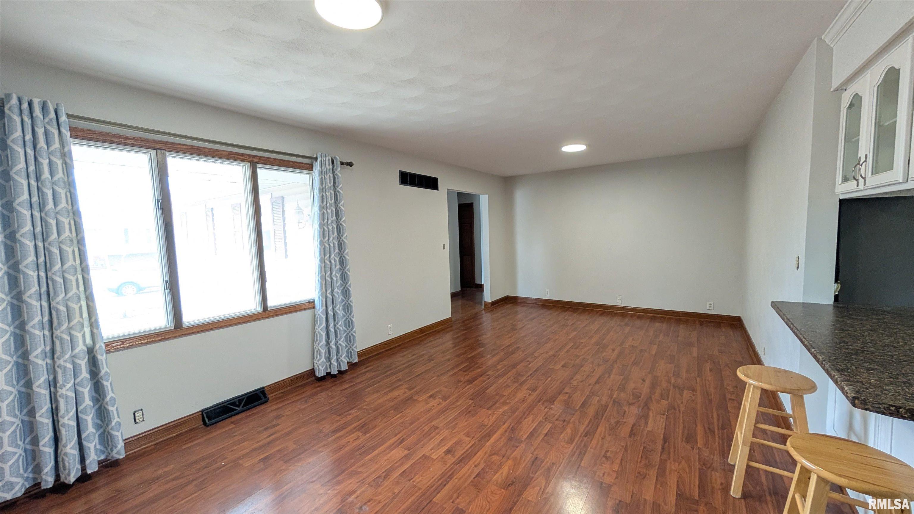 1267 East Locust Street Canton, IL 61520 - Photo 33 of 49