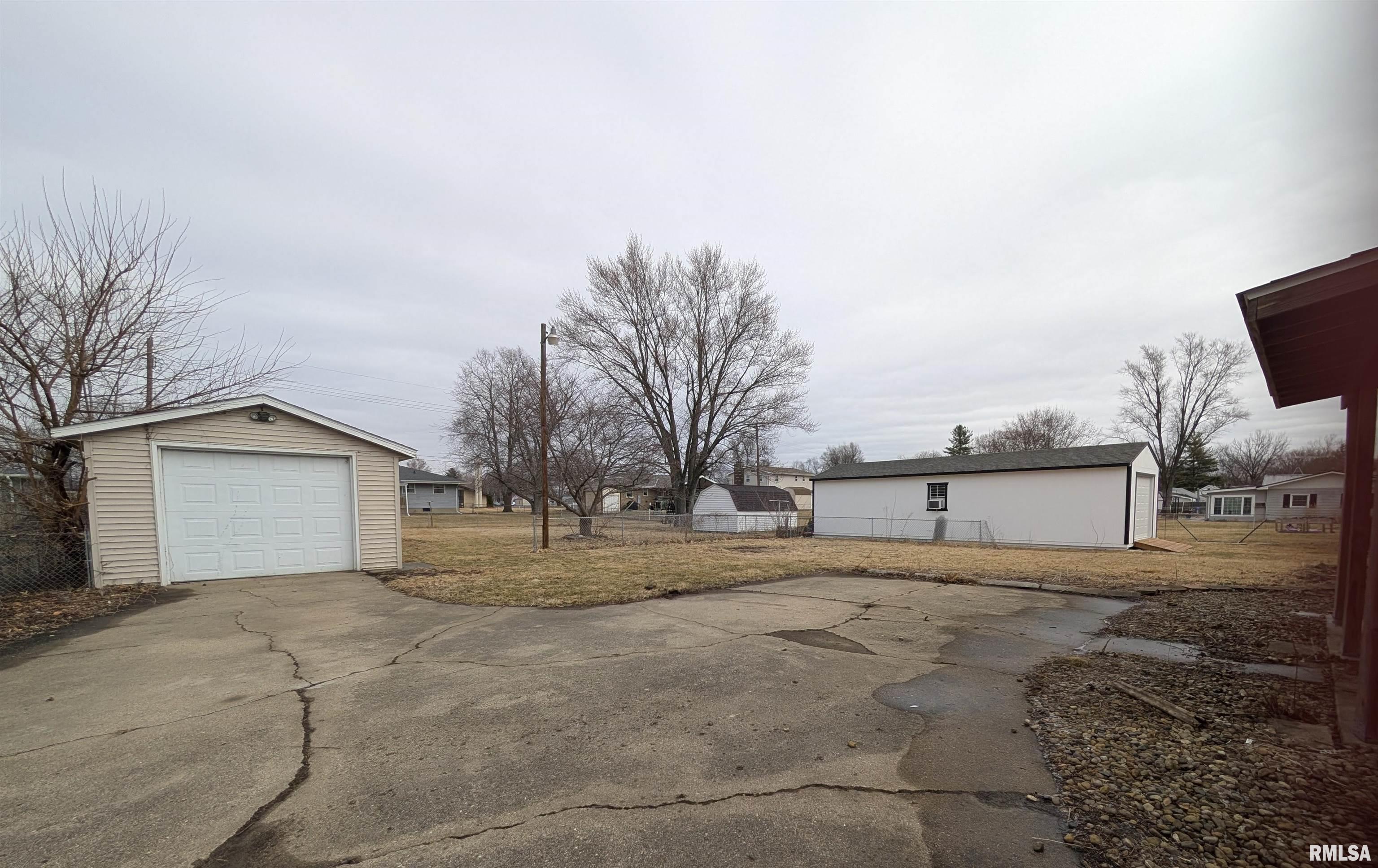 1267 East Locust Street Canton, IL 61520 - Photo 47 of 49