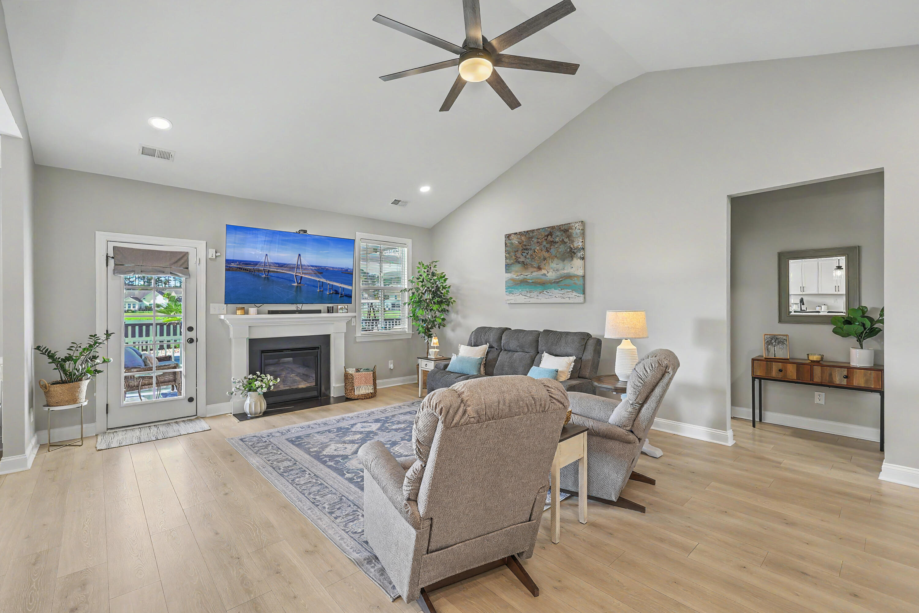 612 Sienna Way Summerville, SC 29486 - Photo 7 of 30 ZYN_9306_07_08_09_10_11_12