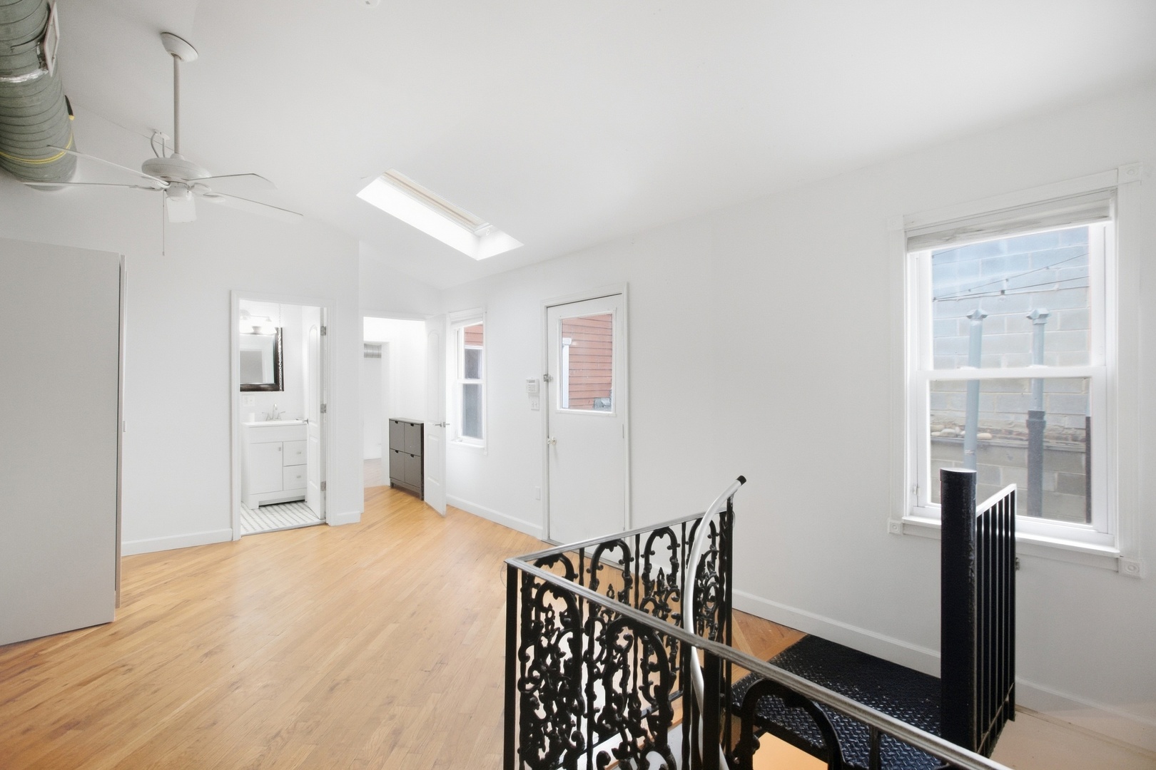1111 West Randolph Street, Unit 2 Chicago, IL 60607 - Photo 12 of 19 Gallery Image 12