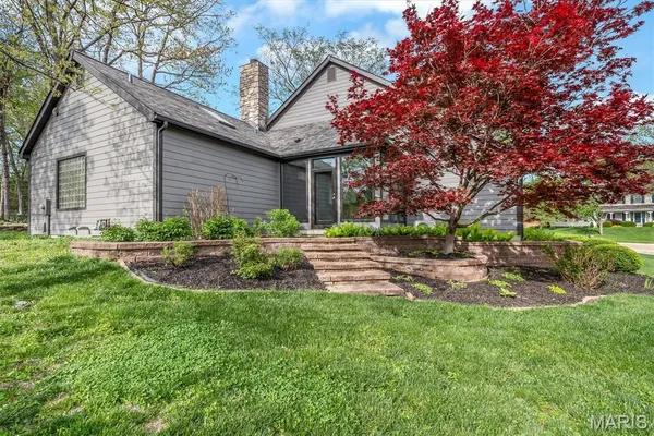 $849,900 | 1033 Huthmaker Road, Kirkwood, MO 63122