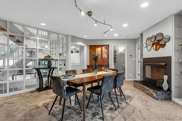 $849,900 | 1033 Huthmaker Road, Kirkwood, MO 63122