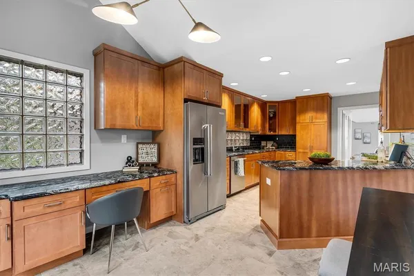 $849,900 | 1033 Huthmaker Road, Kirkwood, MO 63122