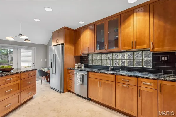 $849,900 | 1033 Huthmaker Road, Kirkwood, MO 63122