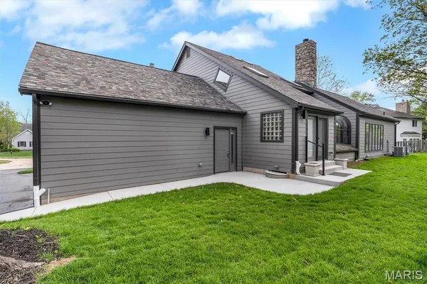 $849,900 | 1033 Huthmaker Road, Kirkwood, MO 63122