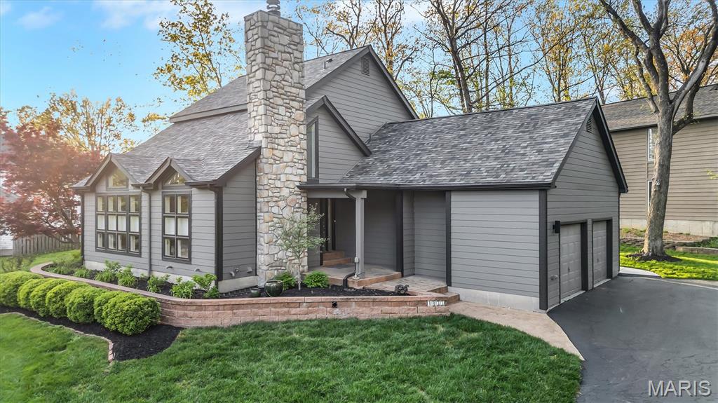 1033 Huthmaker Road Kirkwood, MO 63122 - Photo 3 of 55