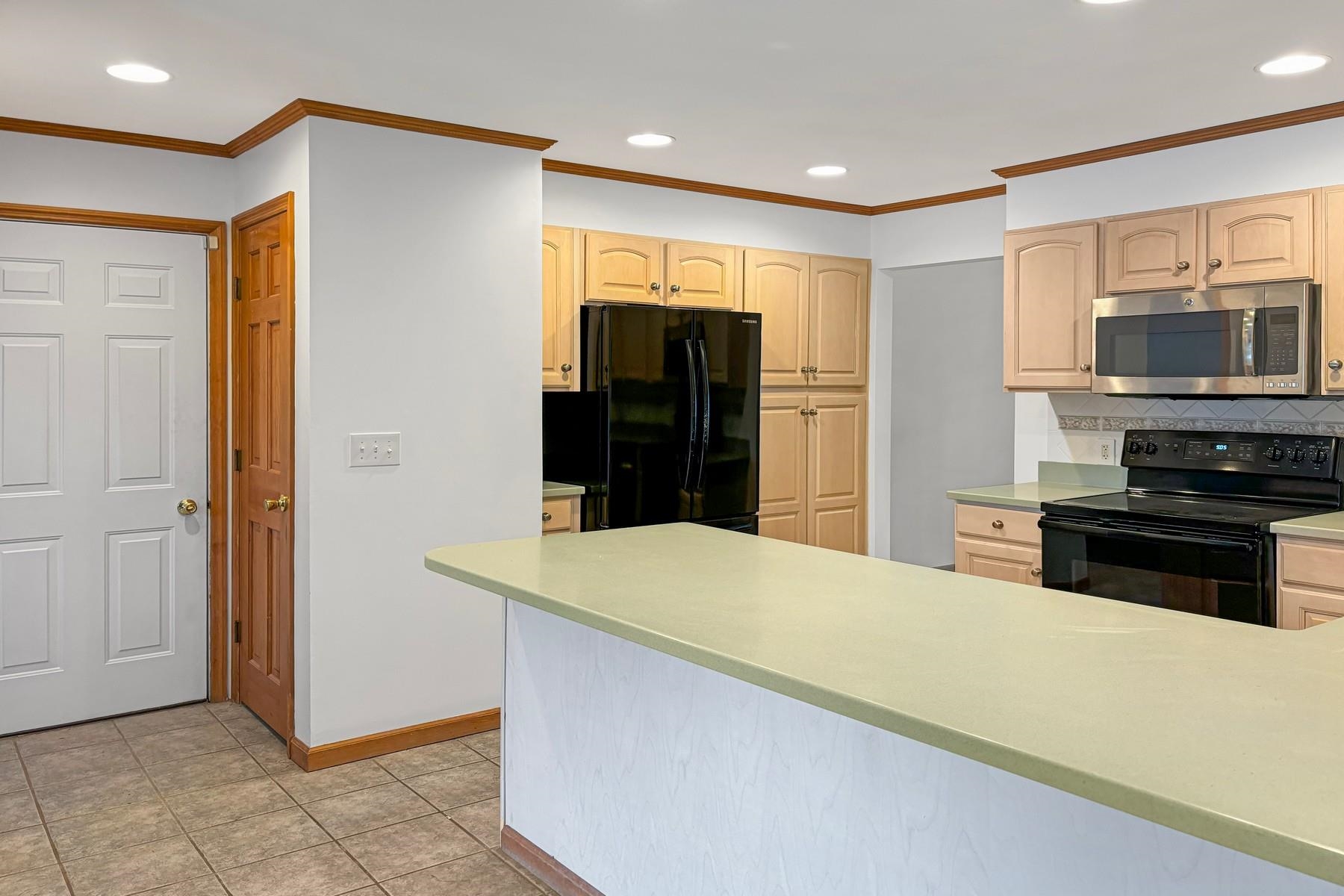 244 Mountain Top Road Chittenden, VT 05737 - Photo 4 of 45