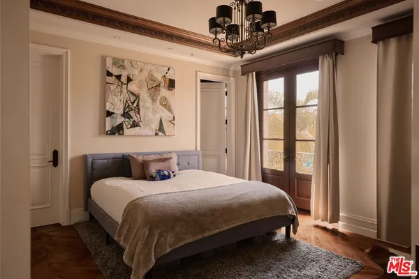 $49,950 | 614 North Palm Drive, Beverly Hills, CA 90210