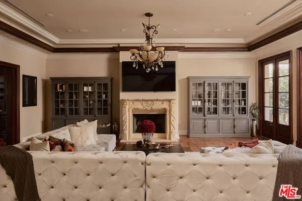 $49,950 | 614 North Palm Drive, Beverly Hills, CA 90210